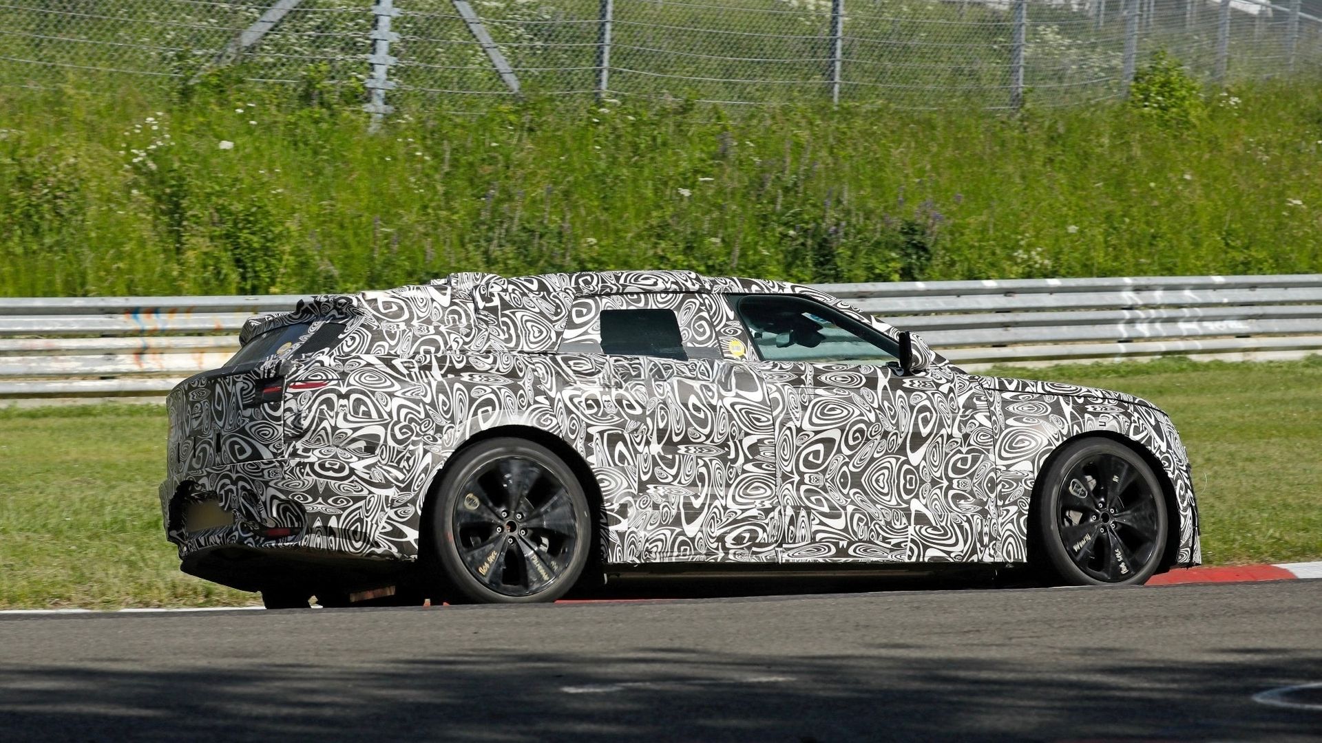 nuova Velar di Land Rover