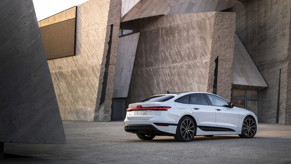 Audi A6 e-tron: 1.338 km con una ricarica, record Guinness | Elettronauti.it