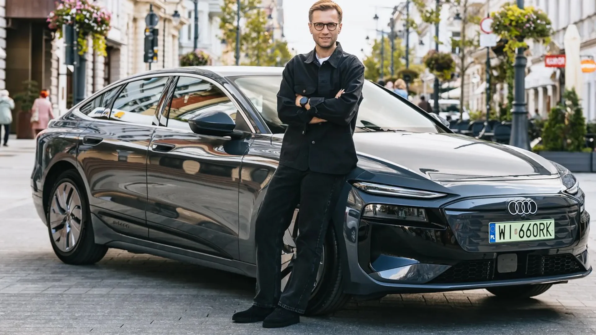 Audi A6 e-tron: 1.338 km con una ricarica, record Guinness
