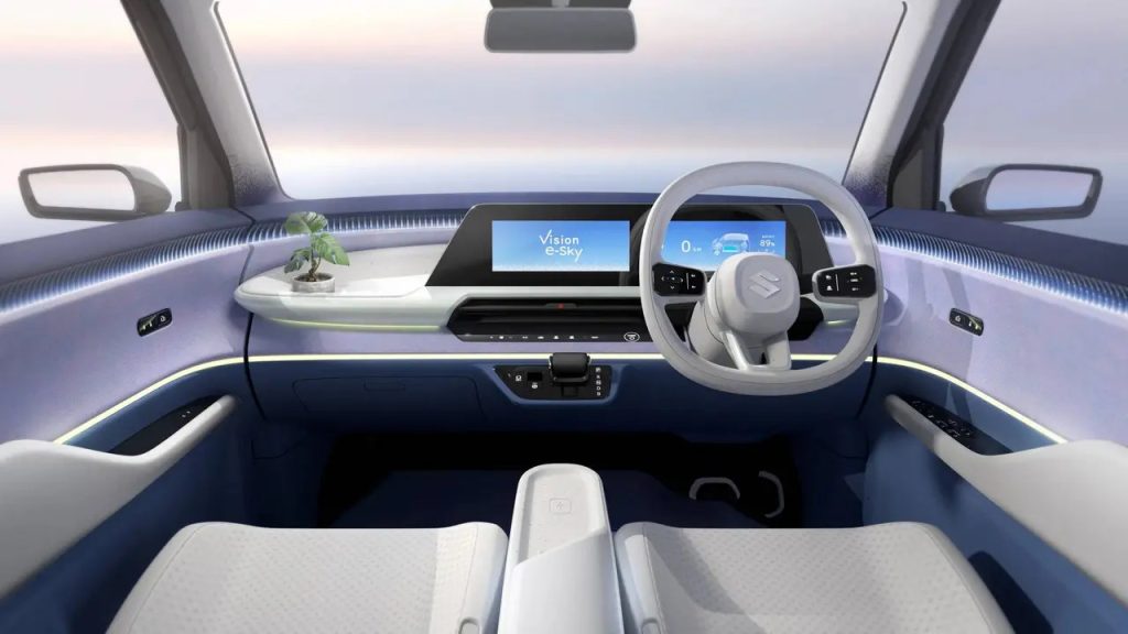 Interni della Suzuki Vision e-Sky | Elettronauti.it