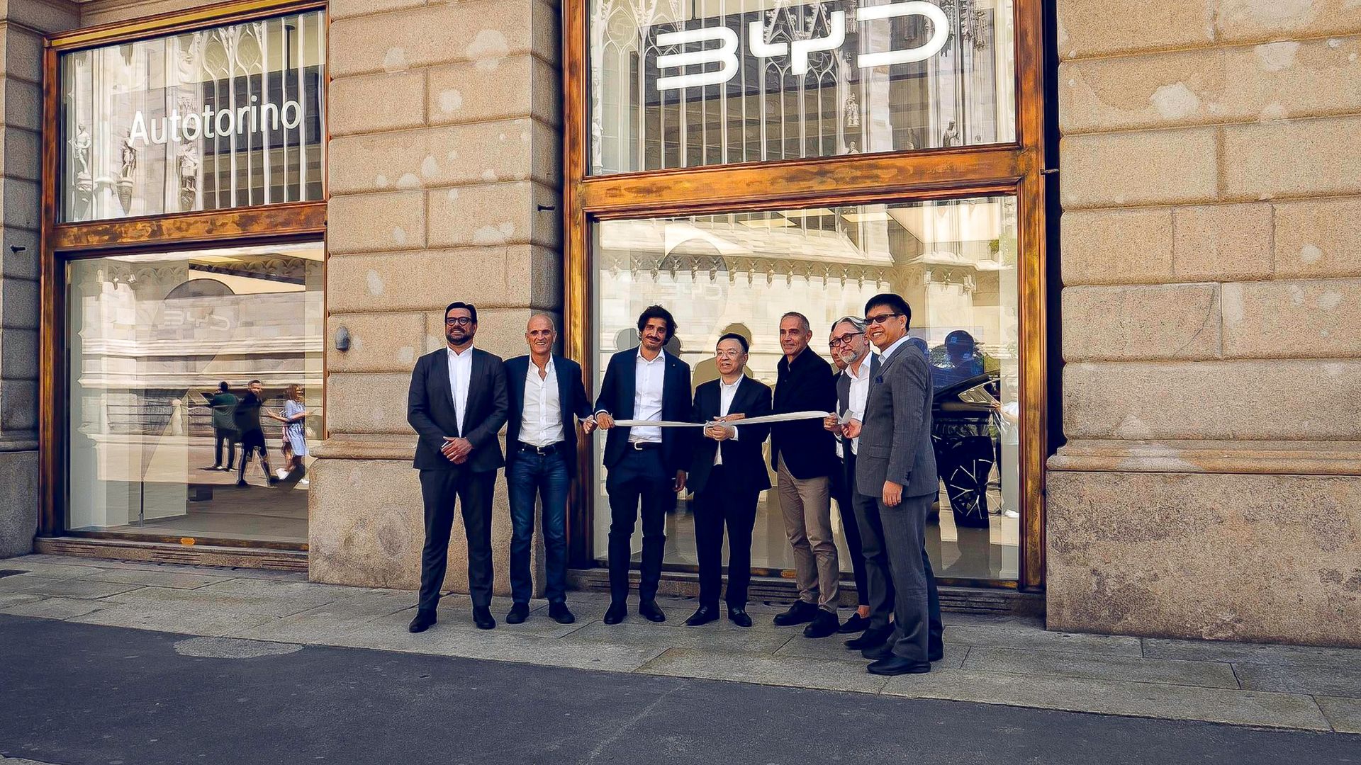 Autotorino e BYD aprono centro a Milano