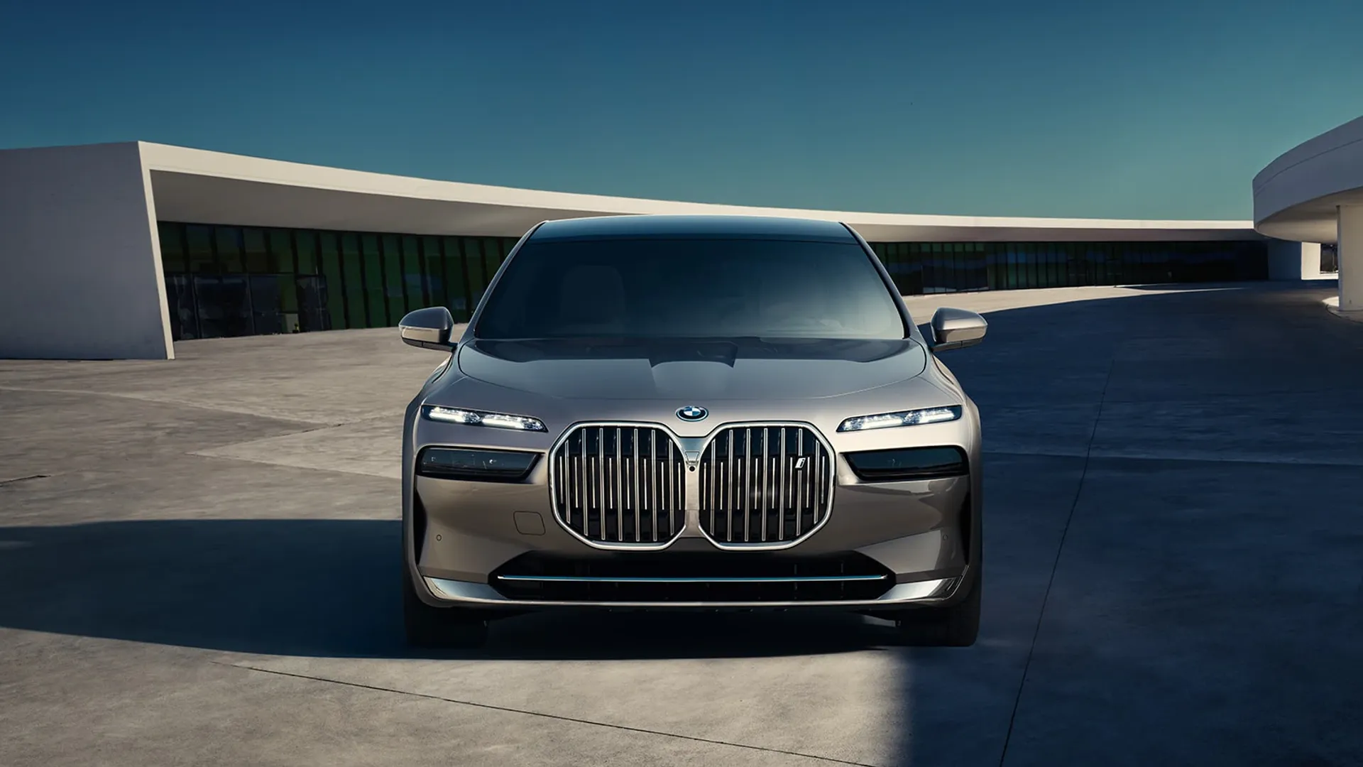 BMW i7 - Il lusso elettrizzato
