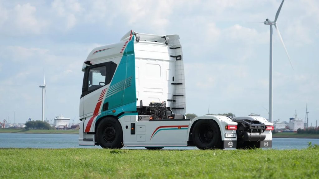 BYD ETT44, camion elettrico da 600 km e 1,5 MW | Elettronauti.it