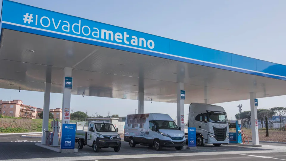 Chiude stazione di servizio genovese per il caro metano