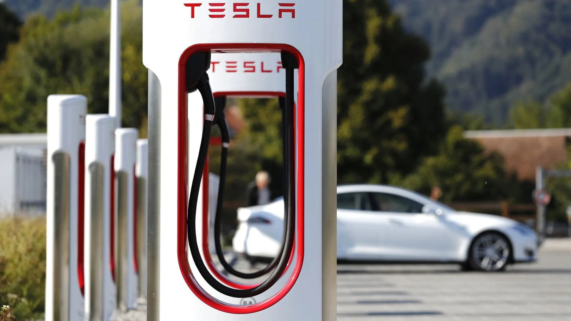 colonnine ricarica rapida Tesla