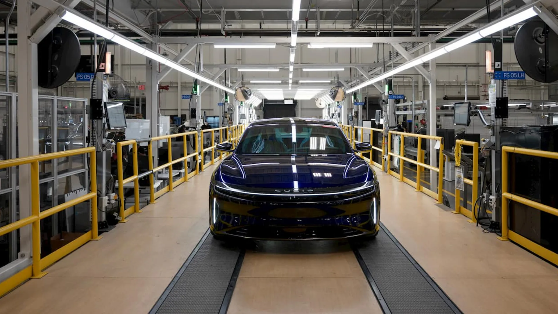 Svelate le specifiche finali della Lucid Air Sapphire con oltre 1.200 CV, da 0 a 100 km/h in 1,89 secondi