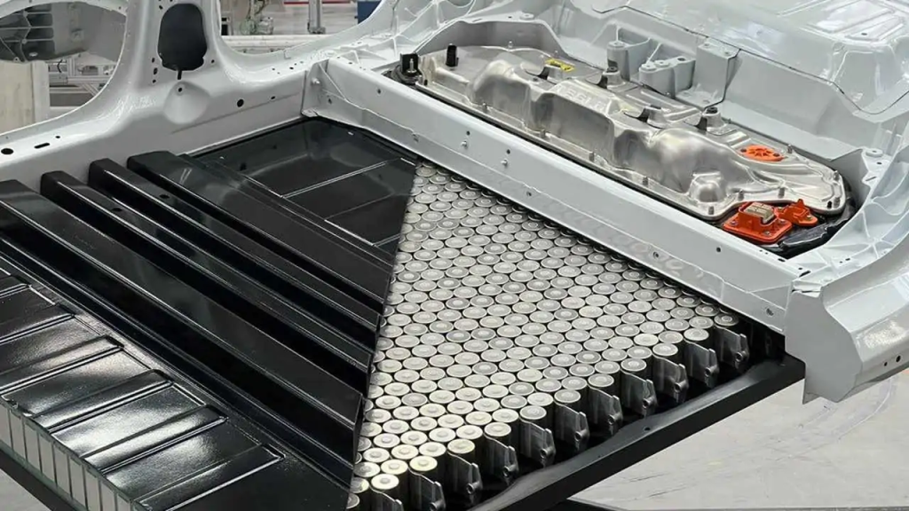 Spaccato di una batteria strutturale Tesla che adotta le celle 4680 | Elettronauti.it