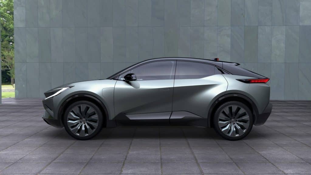 Toyota C-HR elettrica - Ecco come sarà | Elettronauti.it