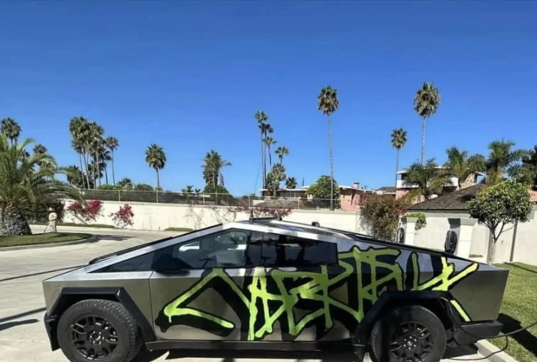 Wrap stile graffito | Elettronauti.it